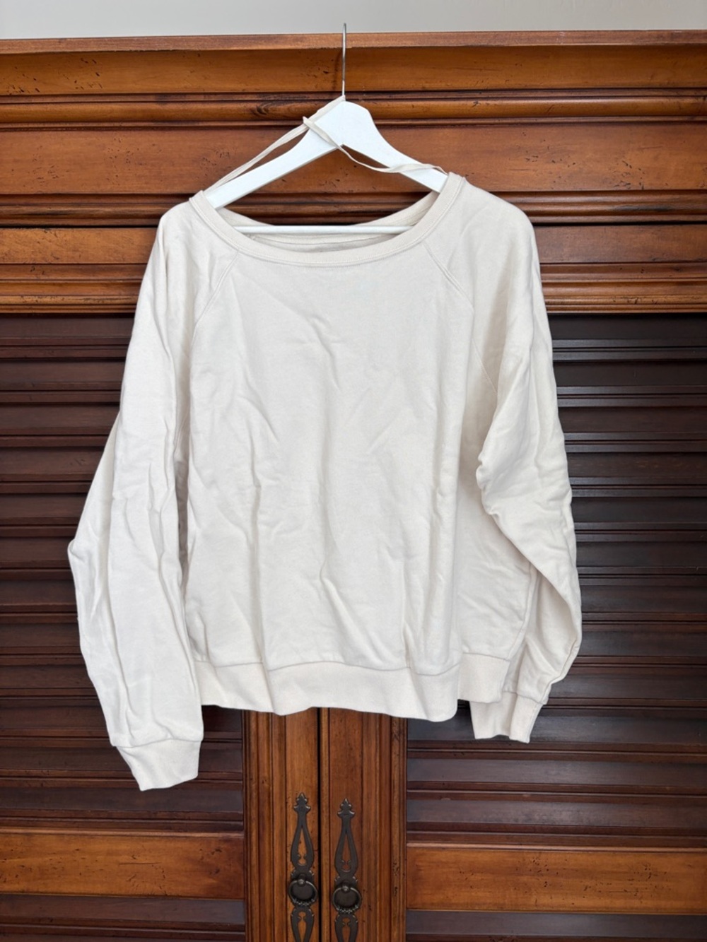 GAP Cream Crewneck Sweatshirt Medium TALL